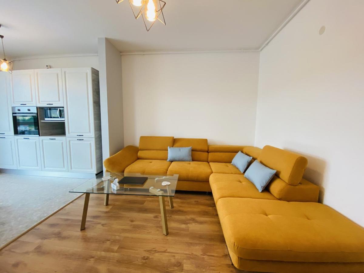 Deluxe Apartment With Balcony And Private Parking In Colvmna Residence Cluj-Napoca Buitenkant foto