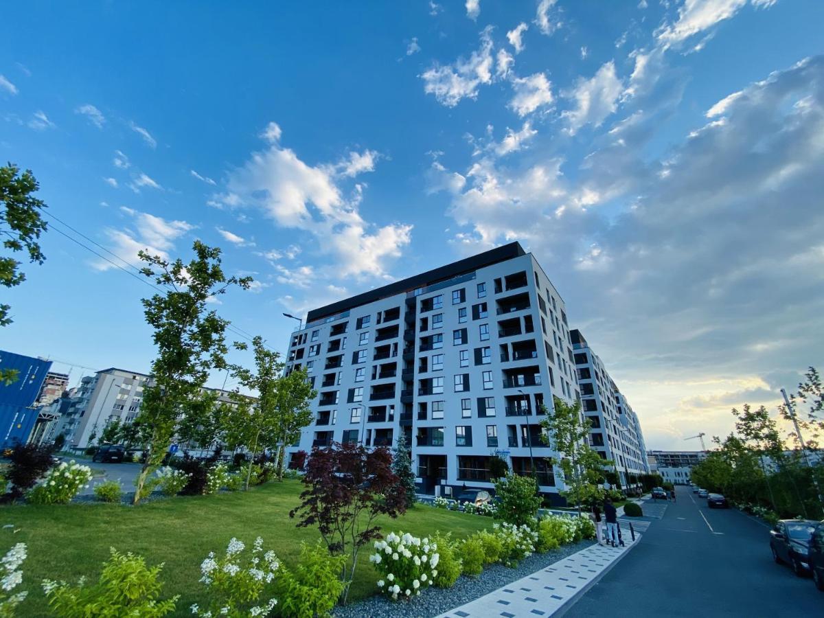 Deluxe Apartment With Balcony And Private Parking In Colvmna Residence Cluj-Napoca Buitenkant foto