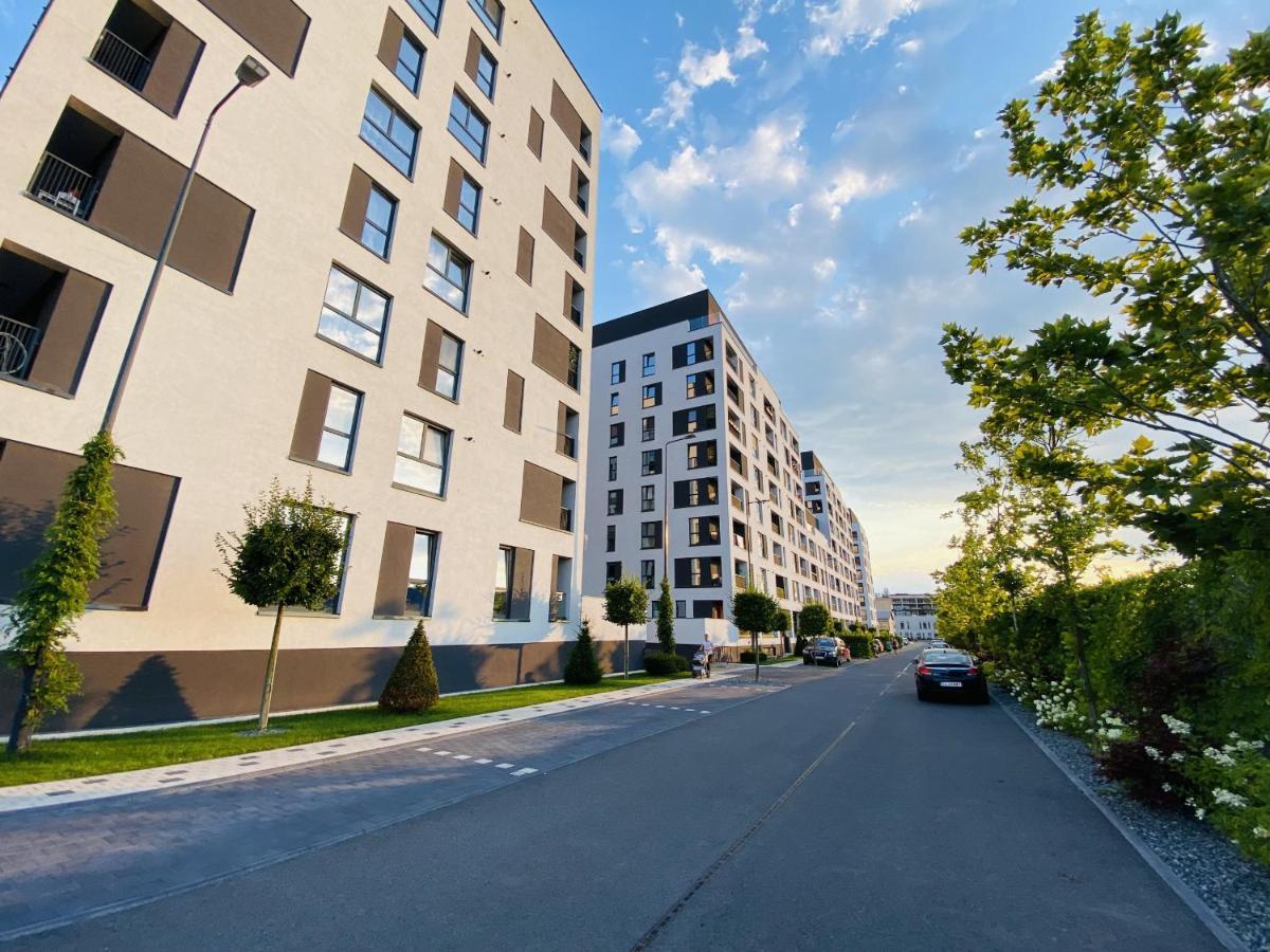Deluxe Apartment With Balcony And Private Parking In Colvmna Residence Cluj-Napoca Buitenkant foto